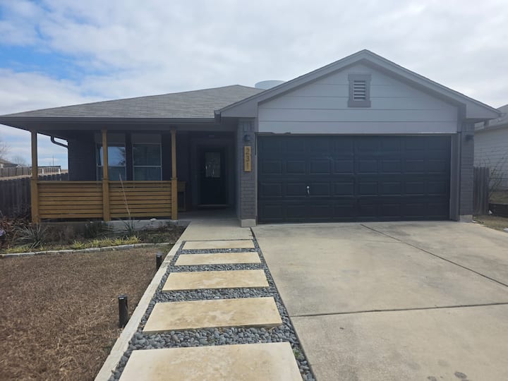 Cozy Private Room In Great Location - Kyle, TX
