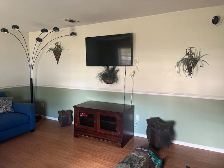 Spacious/fun In The City Home/close To All Venues - Fresno, TX