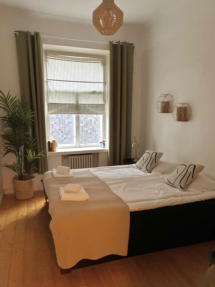 Casa de 2 dormitorios con encanto rústico junto al parque Kaisaniemi ...