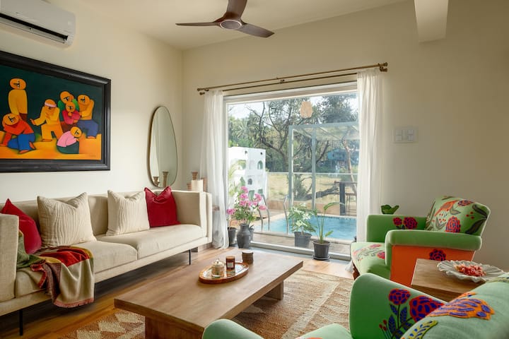 Living room image 2