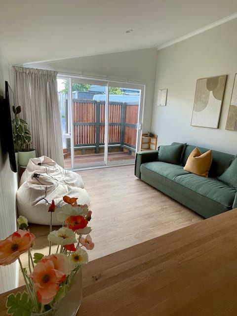 Popular Airbnb listing: Poppy’s Beach Hideaway in Mount Maunganui