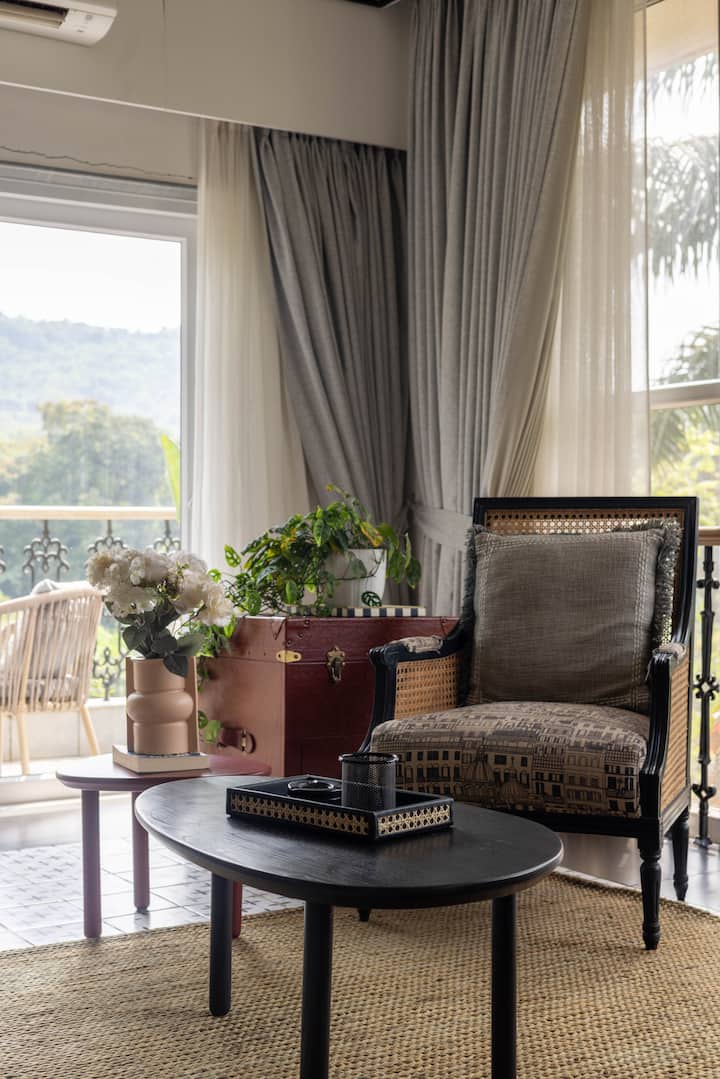 Living room image 9