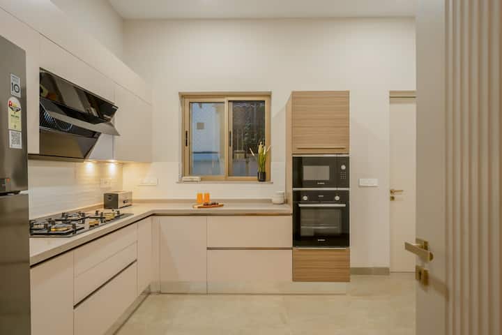 Full kitchen 1 image 1