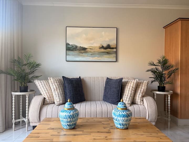 Maison Bijoux 3 - Luxurious Wine Tram Apartment - Franschhoek