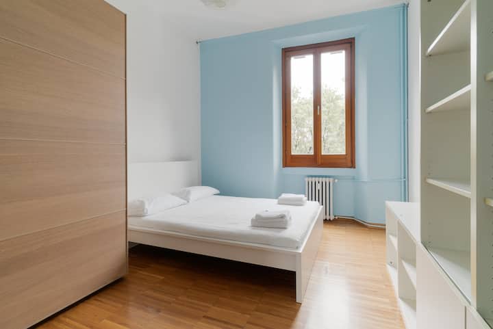 Guesthost - Mm5 Isola Cozy Apartment - Milánó