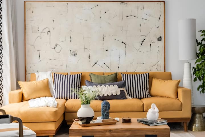 Living room image 2