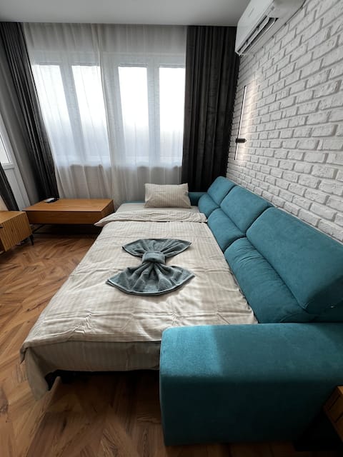 Successful Airbnb property: Monaco 100 Sq. M 3BDR Apt on Oborishte street|WiFi in Подуяне