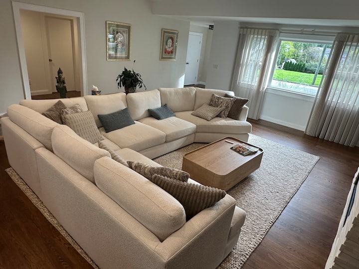 Fifa Tournament Special. Sleeps 8, Heated Pool. - Paterson, NJ