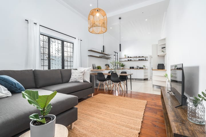 Victorian Gem With Cozy Patios - 5 Min To Cbd - Cape Town