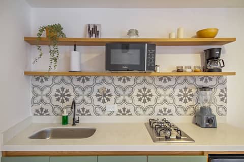 Full kitchen + AC + Self check-in + Desk + WiFi