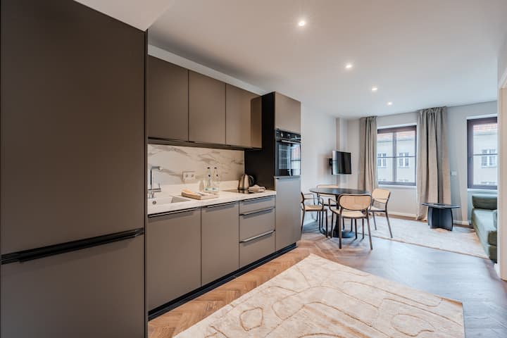 Premium 2 Bedroom Apartment - Lyv Apartments - Berlin