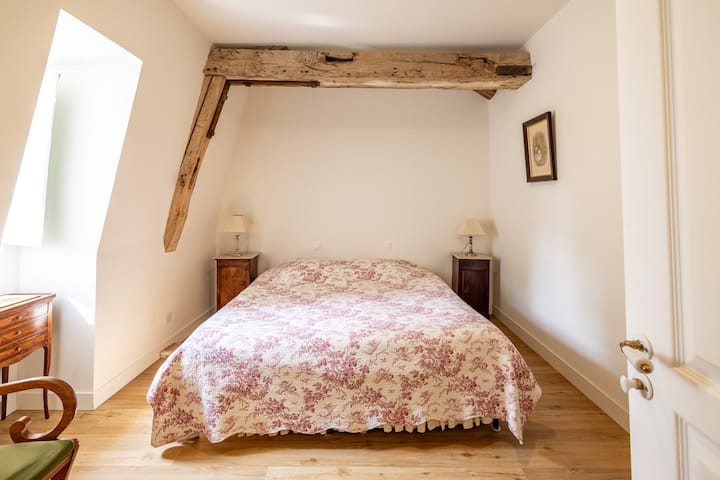 საძინებელი 8