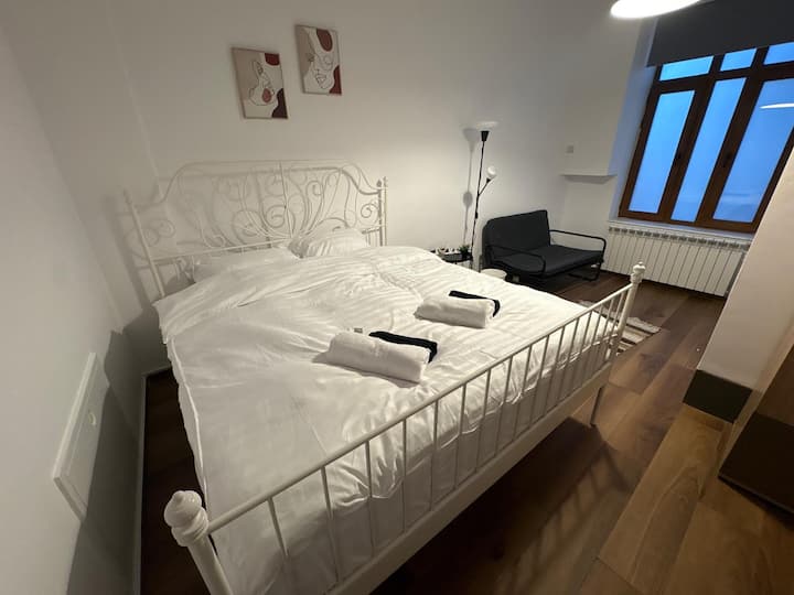 Villa Romana Studio • Urban • Shared Kitchen - Bucarest