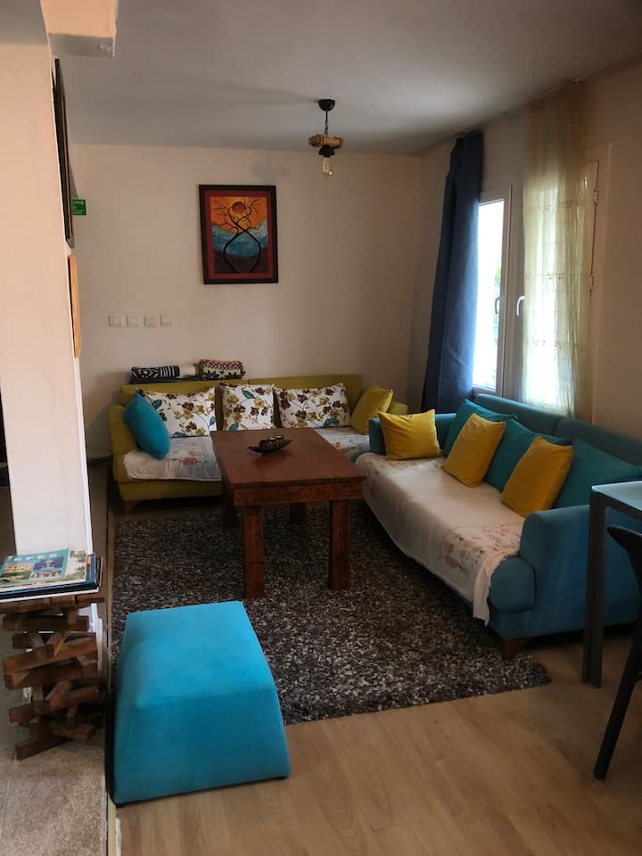 Doğanın  Içinde Sakin Ve Huzurlu Bir Dinlenme - Foça