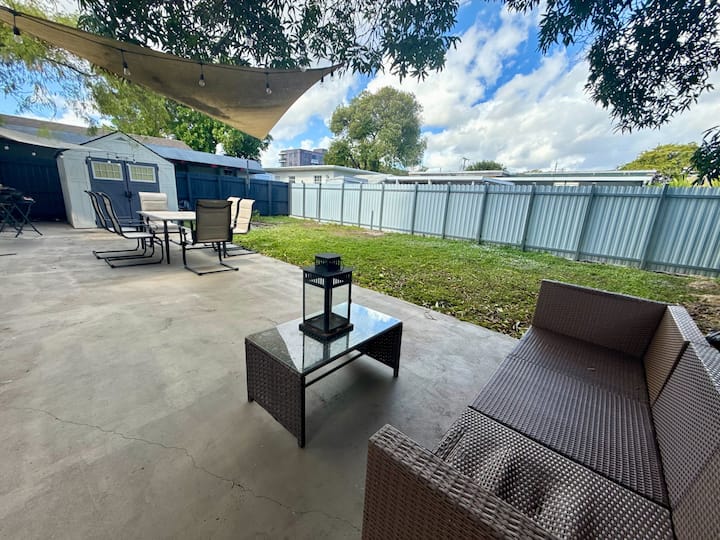 Charming Miami 1br W/ 2 Queens Near Coral Way - Coral Gables