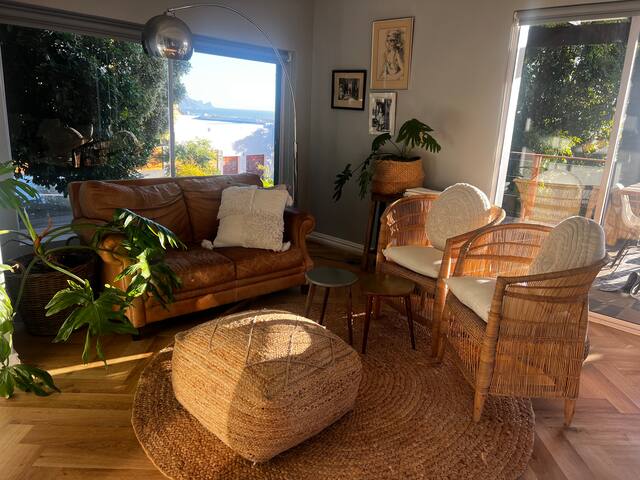 Modern sea-view Self catering house Somerset West gallery image 2