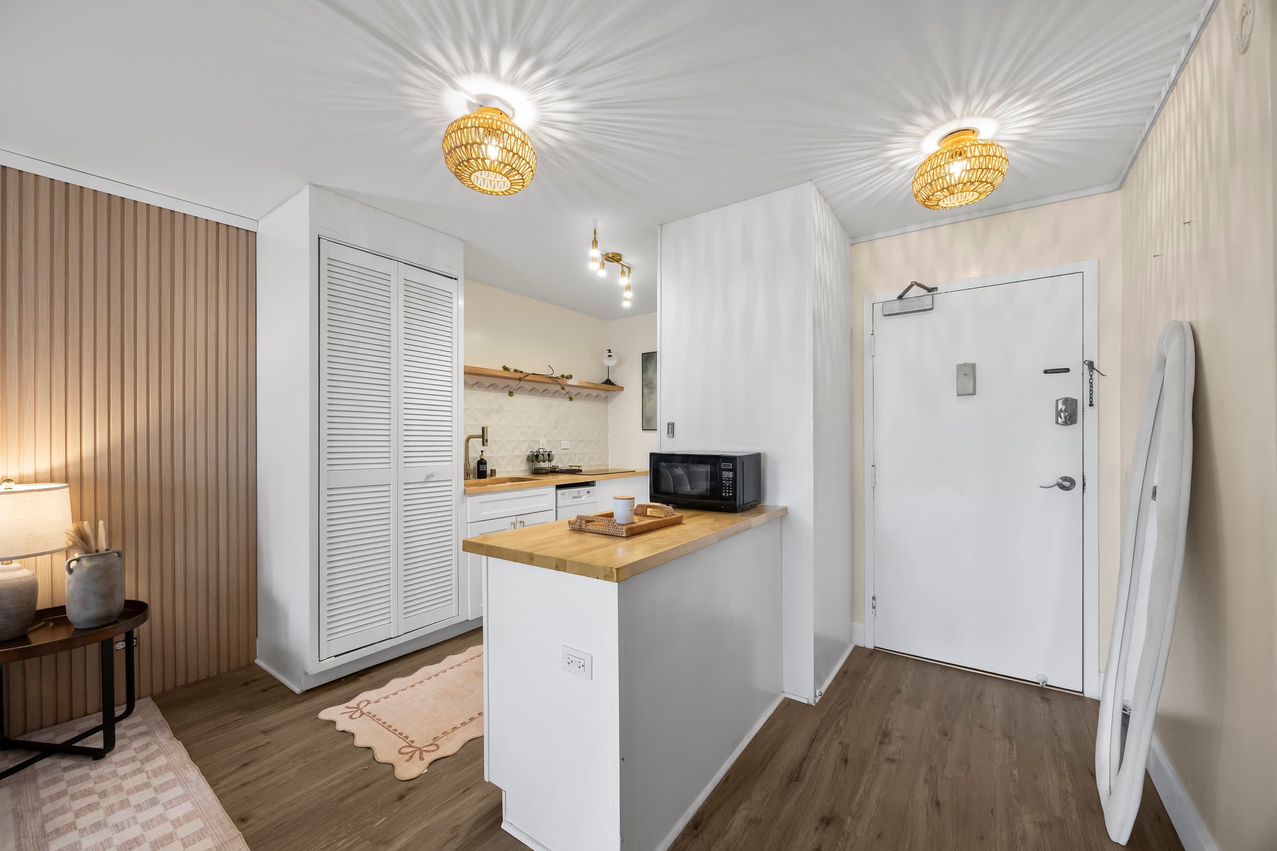 2BR w/ Balcony | ~Walk to Beach & Shops - Image 6