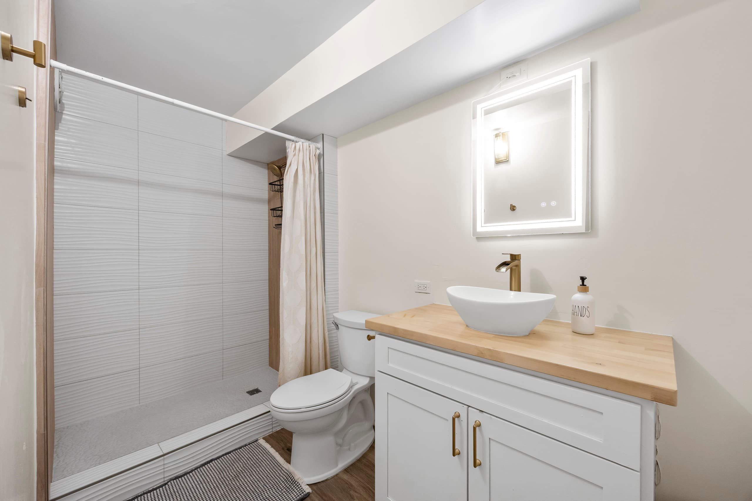 2BR w/ Balcony | ~Walk to Beach & Shops - Image 19
