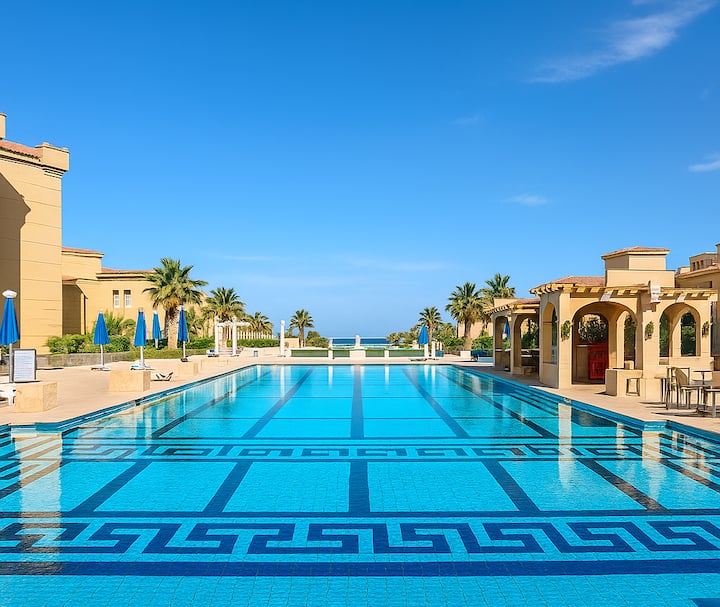 Selena Bay, 2br Elegant Poolside Apt+private Beach - Hurghada