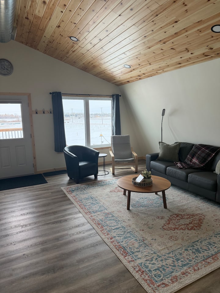 Lucy’s Loft.
Barn Loft Near Winkler. - Morden