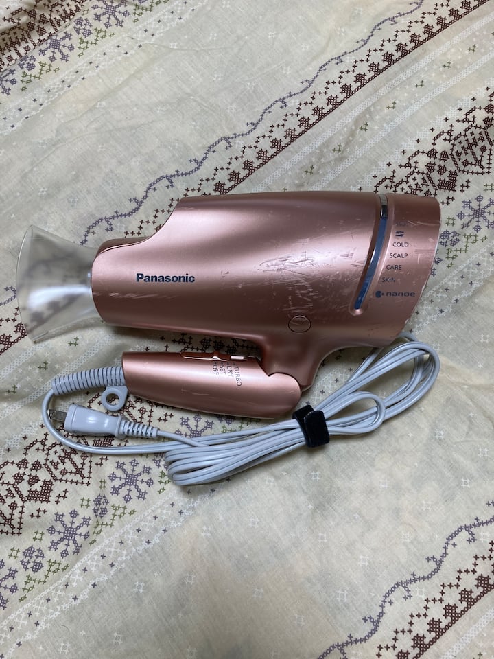 מייבש כביסה Panasonic Nano Care.הוא מסופק באופן בלעדי.