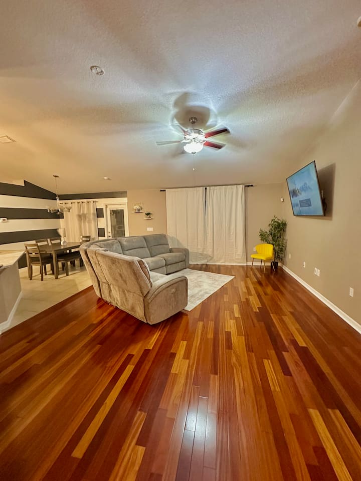 Modern Retreat | Large Backyard | Pet Friendly - Deltona, FL