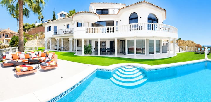 Modern Villa With Private Pool And Stunning Views - Costa del Sol