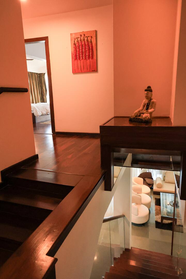 Living room image 10