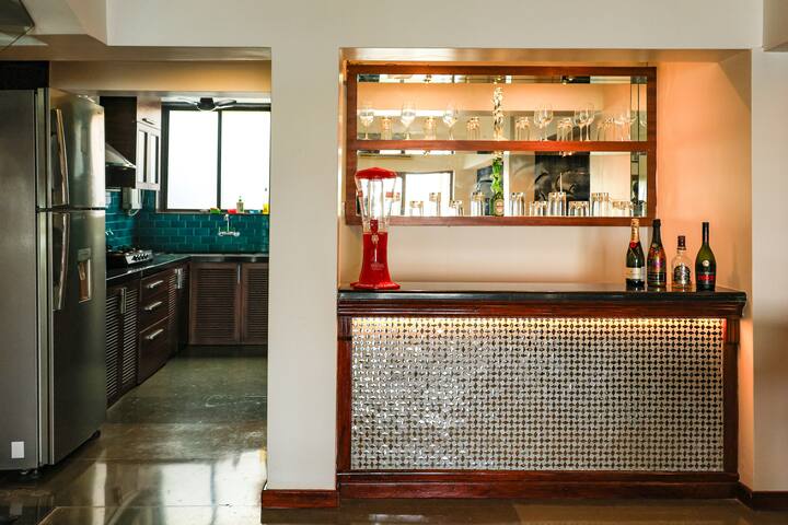 Full kitchen image 1