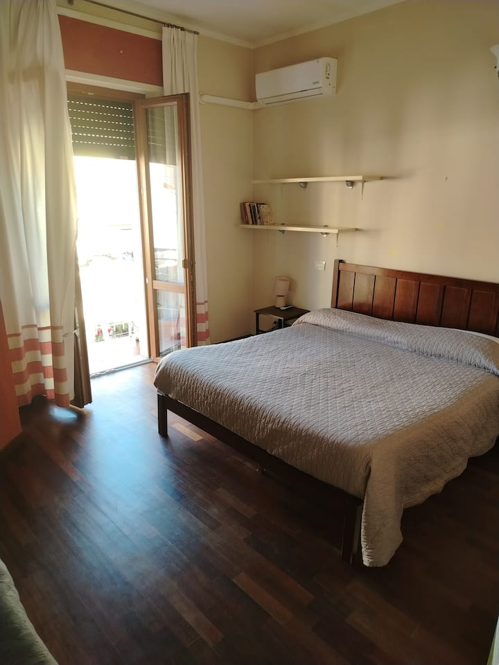 Camera Con Bagno Esterno Privato A 300 M Dal Mare - Viareggio