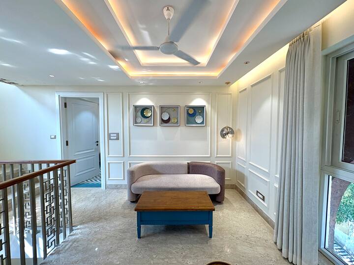 Living room image 7