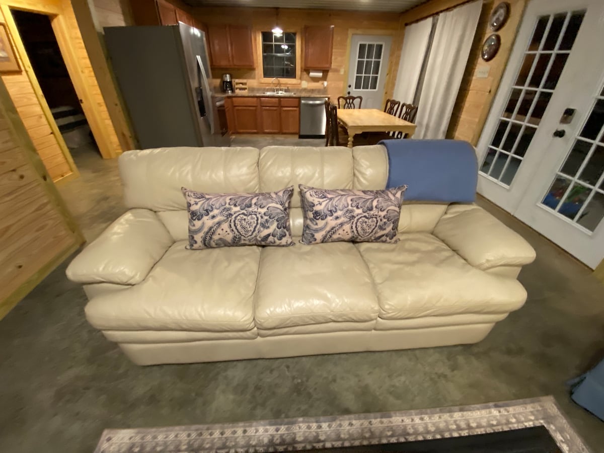 The Landings at Sardis Lake-Cabin #3 - Image 4