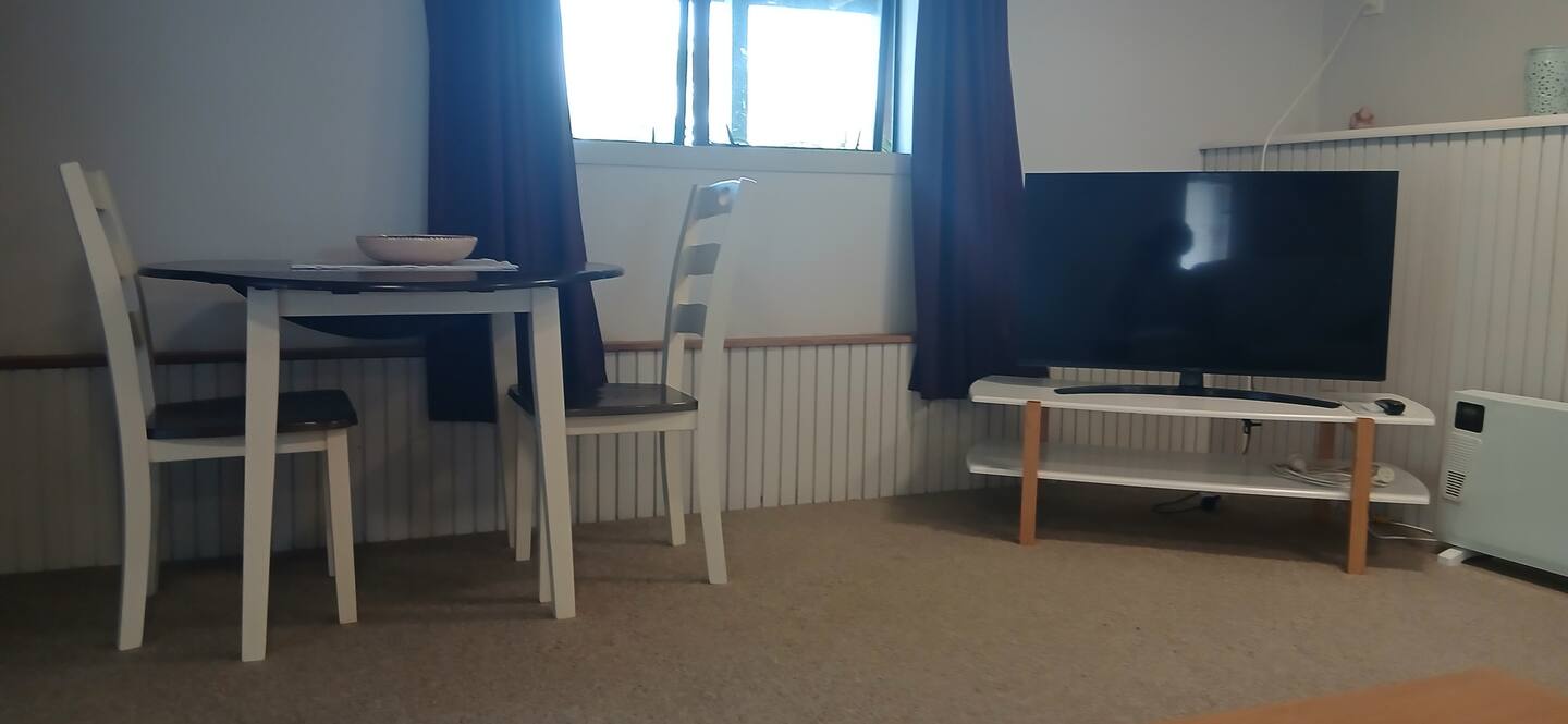 Self-contained Flat In Whataupoko 3