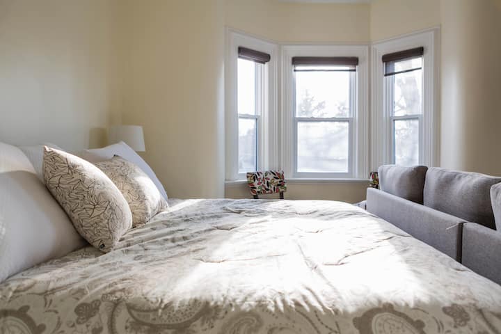 Spacious House For Fun And Full Spa - Belleville