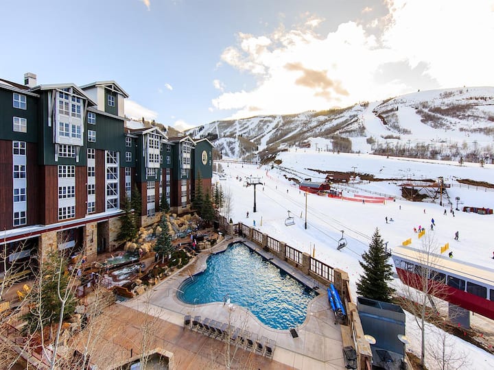 Ski-in/out Studio Villa At Mountainside Resort - Park City