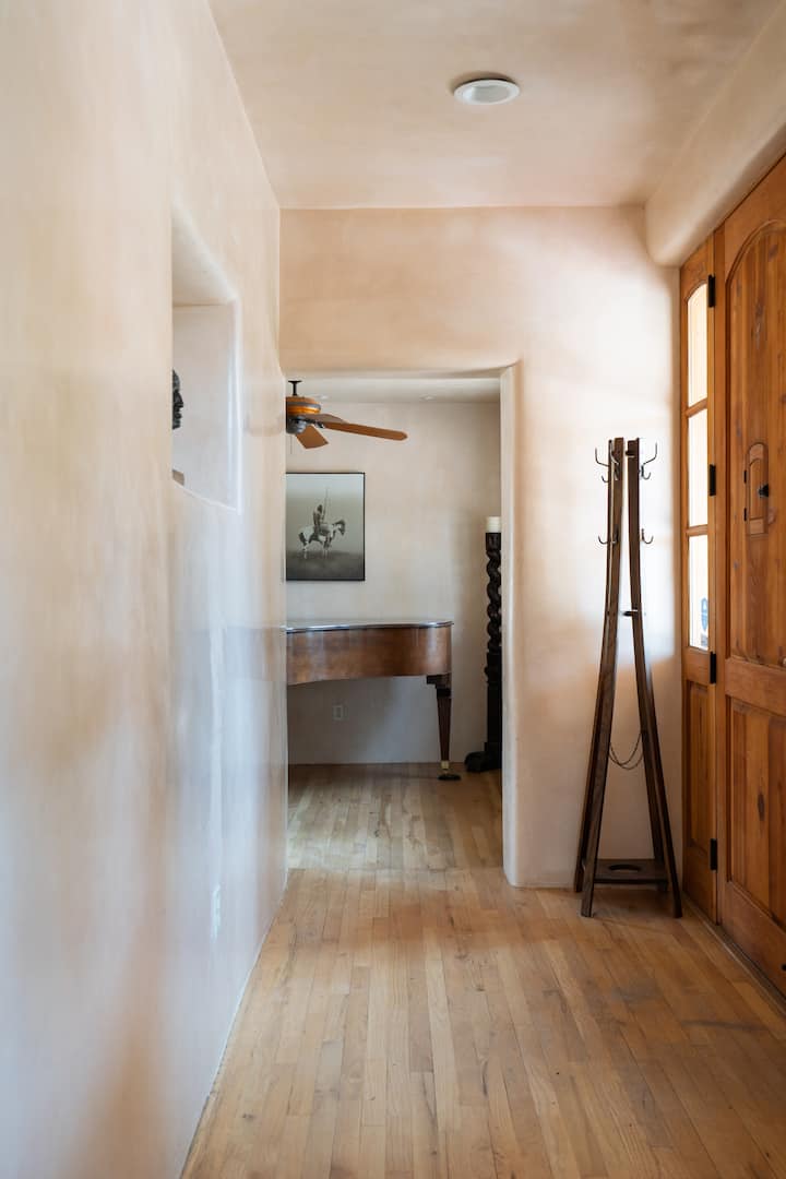 Lavish Estate•5 Mins To Plaza•hot Tub•playground - Santa Fe, NM