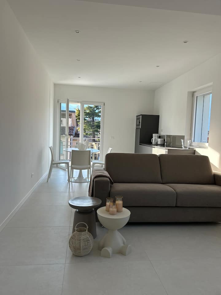 Casa Nane - Apartment 2n (Private Parking) - Limone Sul Garda