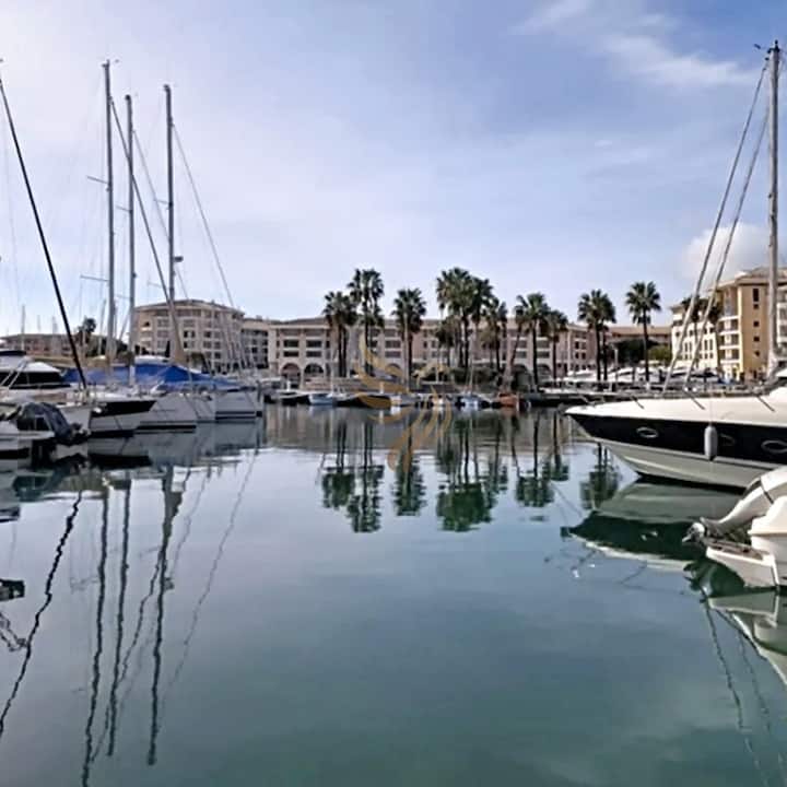 Newport Riviera T3, Terrasse, Clim, Garage, Wifi - Fréjus