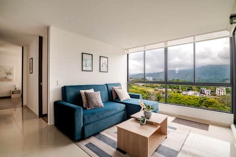 Top Airbnb: Apartment | Pool | Parking | Gym | 14th floor in Armenia