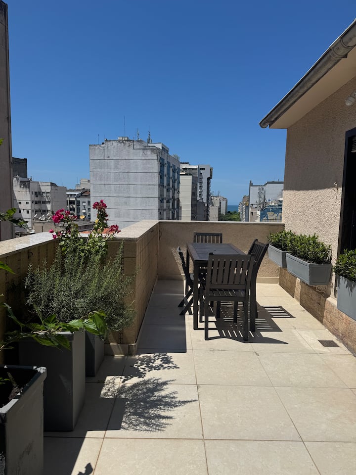 Coberturinha Rústica Com Terraços Iluminados - Ipanema