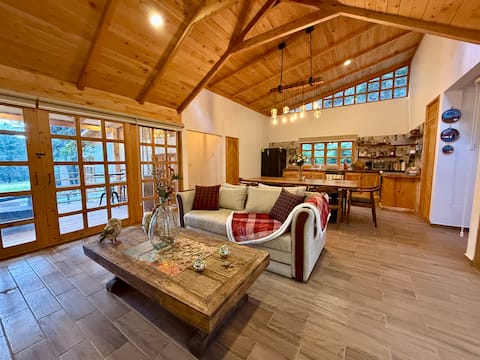 Casa Mazal, a cozy space in the Tecpán MZ forests