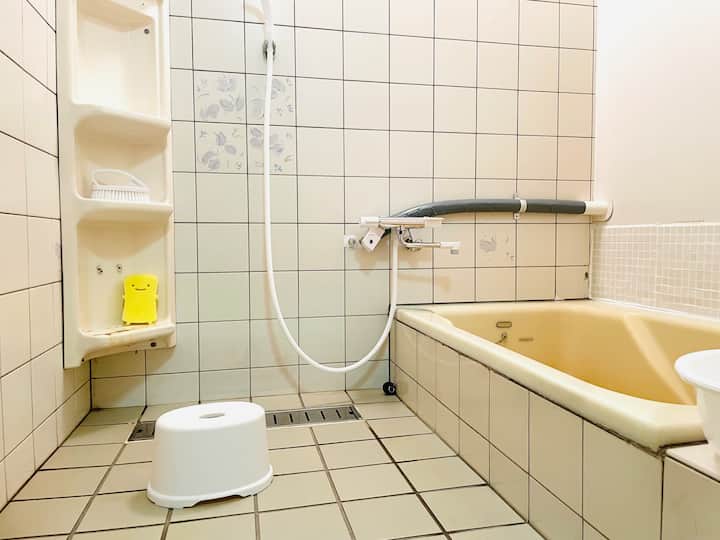 共用フルバスルーム