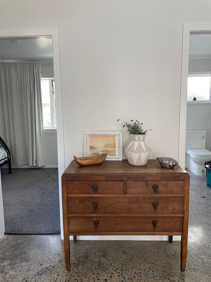 2 Minutes Walk To North End Beach (Flat A) - Waihi Beach