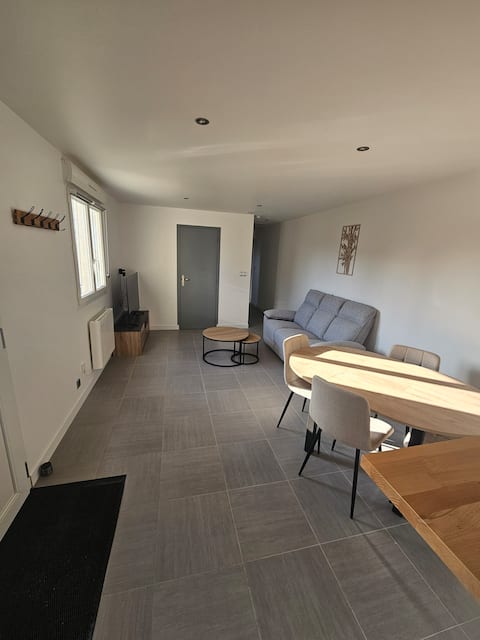 Small quiet house in the heart of Briere