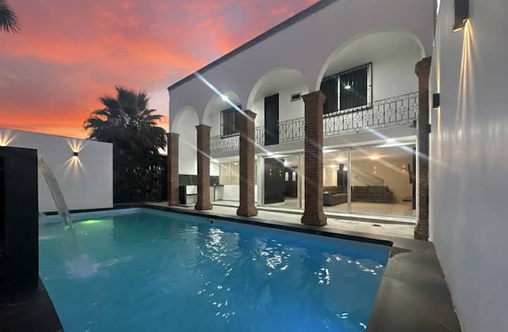 Casa Ferro 1 Junto Al Malecón Con Alberca Privada - Mazatlán