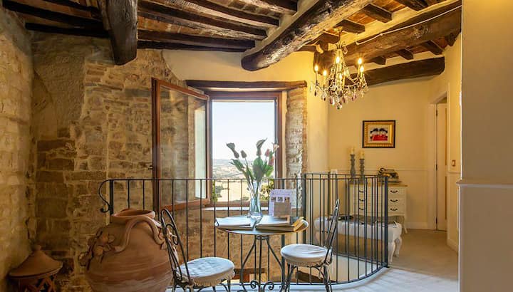 Residenza Teatro Antico Nel Cuore Di Todi. - Todi