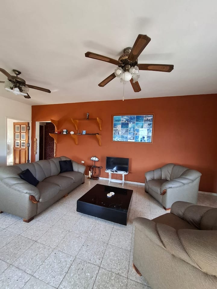 Meerblick-wohnung Mit Pool • 600m Zum Strand - La Habana