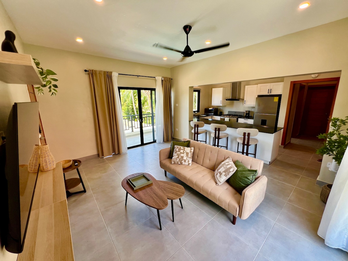 Luxury Vibe 1BR Getaway Short Walk to the Beach 2A