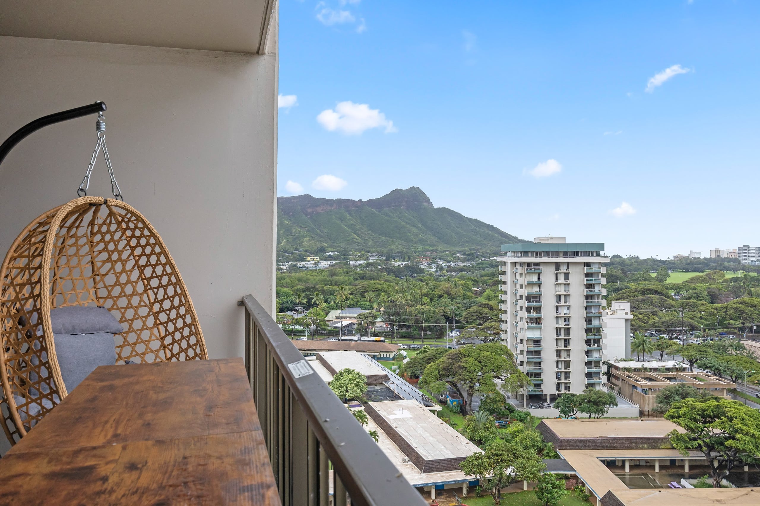 15F-Beautiful Escape-1BR Condo-w/Parking|Pool|Gym - Image 52