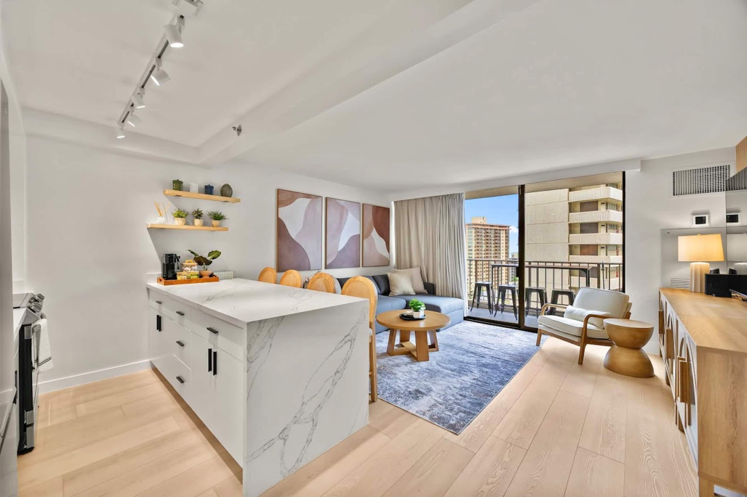 15F-Beautiful Escape-1BR Condo-w/Parking|Pool|Gym - Image 6
